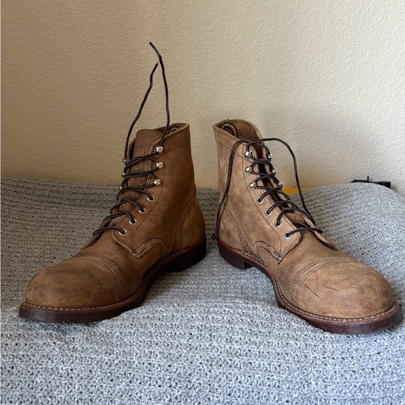 Red Wing Iron Rangers size 11. - Picture 2 of 6